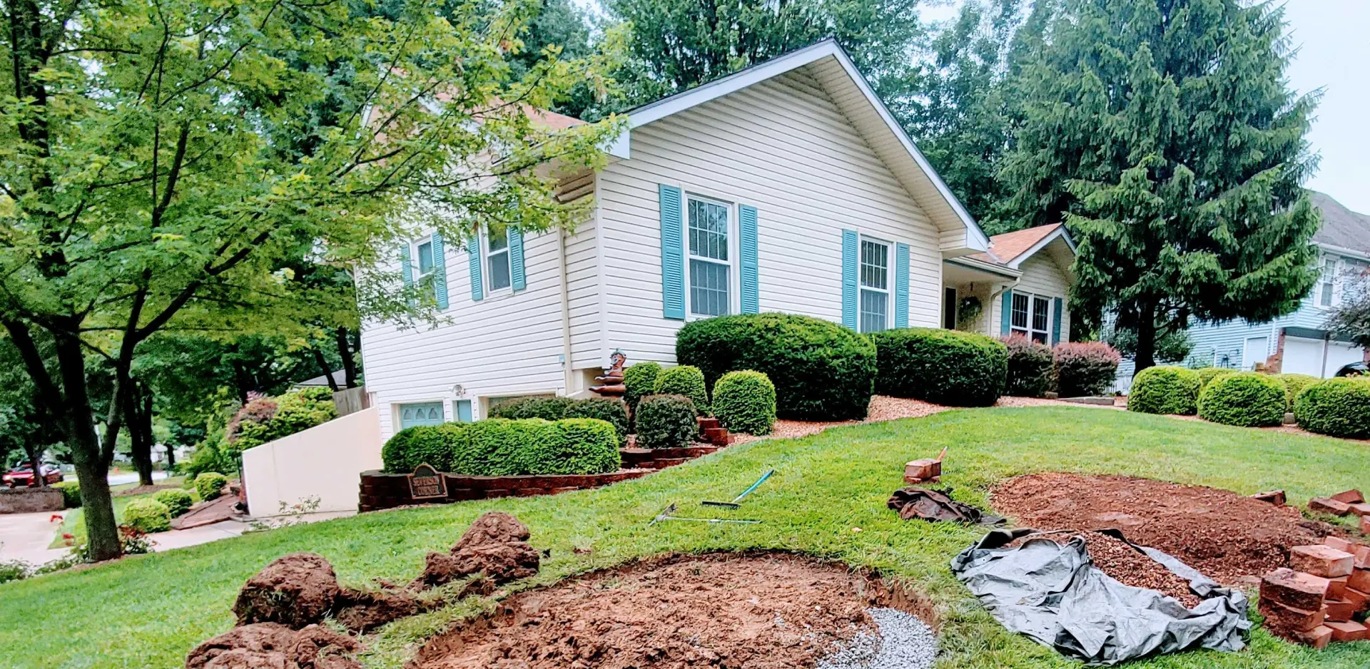 Gilbert's Stump Grinding & Landscaping hero2